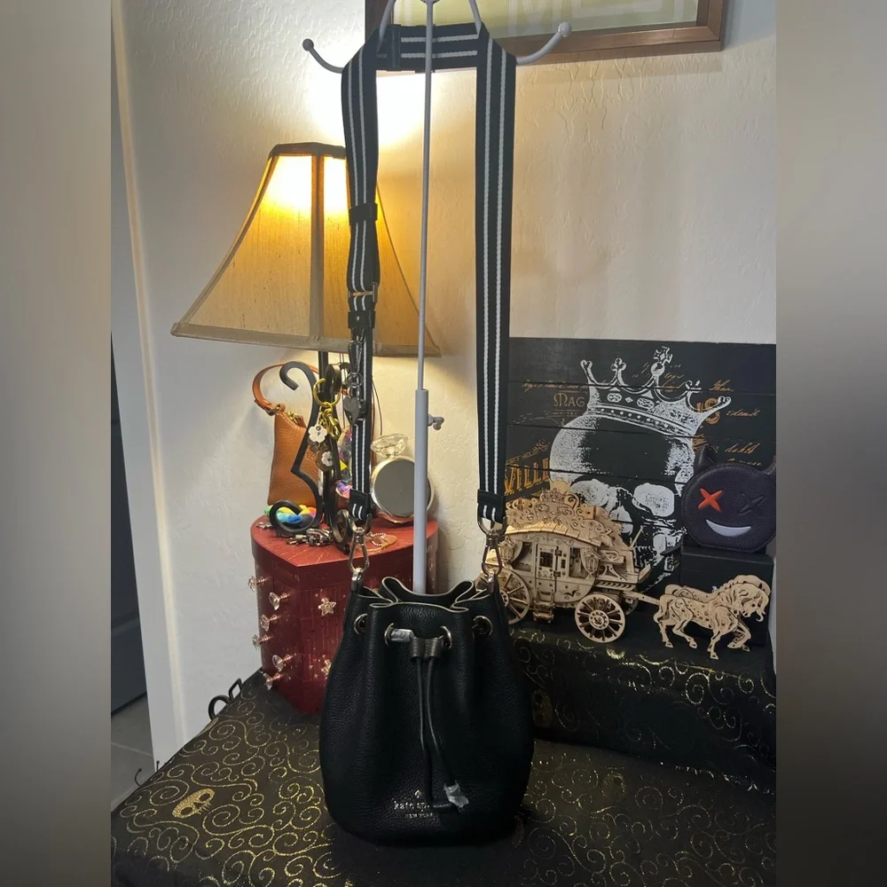Kate Spade Rosie black pebbled leather mini bucket bag KC740